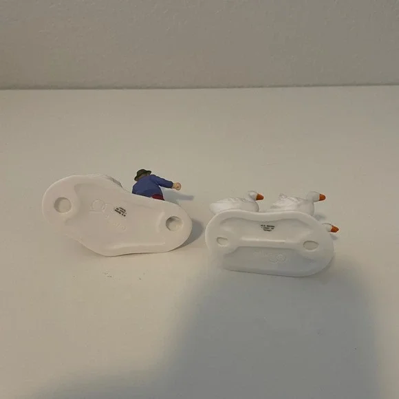 Department 56 Six Geese A-Laying Twelve Days of Christmas Dickens Village - Picture 7 of 9